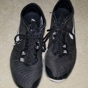 Nike gym shoes